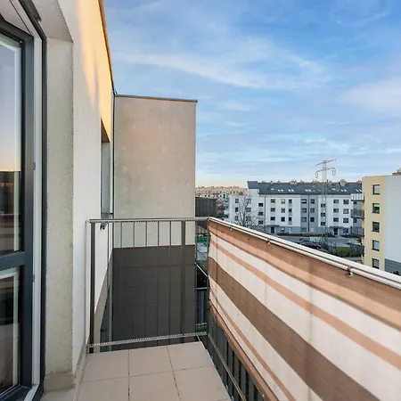 Cozy Corner: With Wifi And Private Balcony *