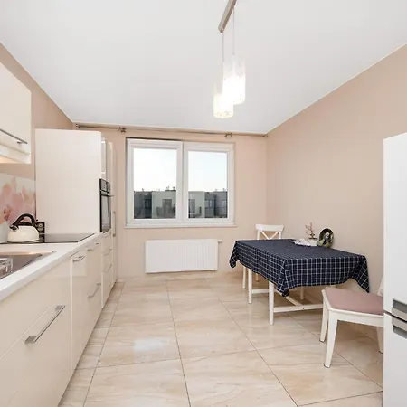 Cozy Corner: With Wifi And Private Balcony * Breslavia